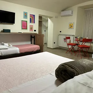 https://house-mareluna.hotels-amalfi.com